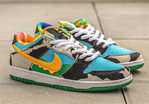 Chunky dunks - Mar 28, 2020 · The Ben & Jerry’s x Nike SB Dunk Low is dropping May 23rd at skate shops and May 26th on Nike SNKRS. UPDATE (04/10/2020): On-foot images of the “ Chunky Dunky ” Nike SB Dunk Low have emerged. 